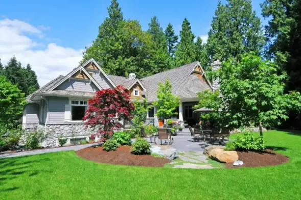 benefits-of-regular-landscaping-services